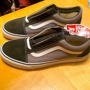 Brand new (without box) never tried on, the laces are sealed and inside the shoe